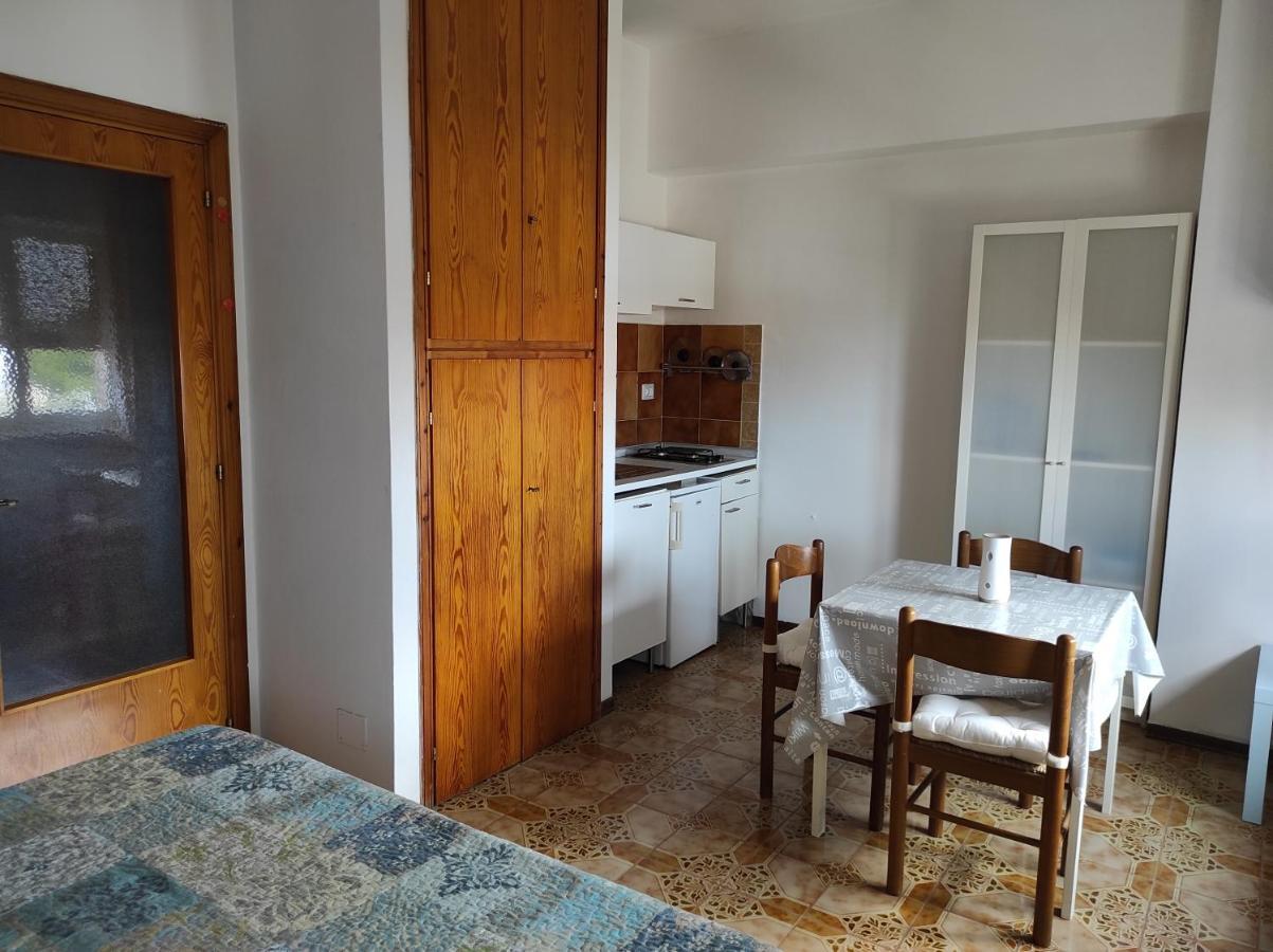B&B Residenza Leonardo Falconara Marittima Bagian luar foto